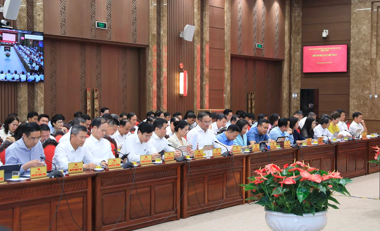Hà Nội ưu tiên chuyển đổi đất cho các công trình hạ tầng, dự án giao thông trọng điểm - Ảnh 1.