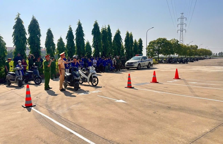 Hải Phòng: Đào tạo kỹ năng lái xe an toàn cho hơn 150.000 học sinh và người dân- Ảnh 1.