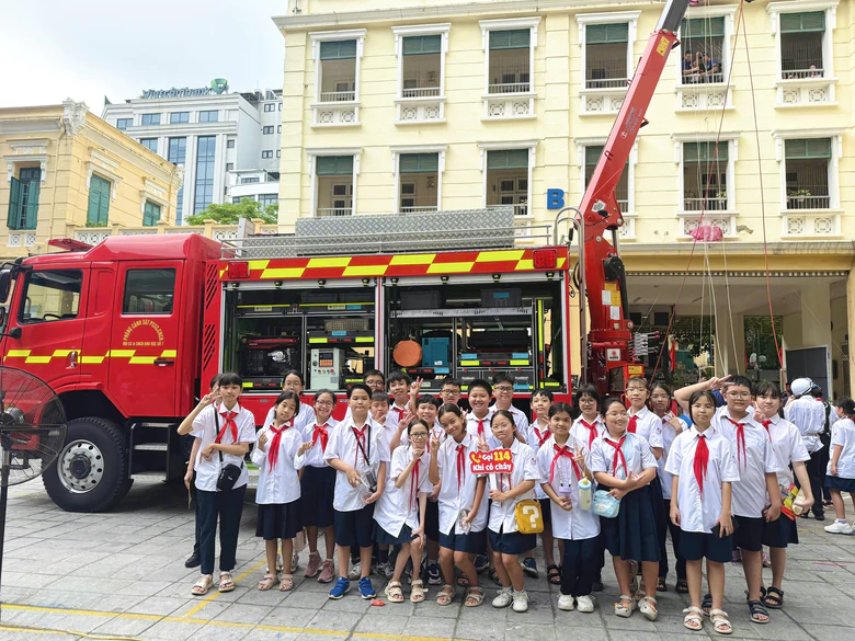 Hà Nội: Trường học tăng cường giáo dục, thực hành kỹ năng an toàn cho học sinh- Ảnh 14.