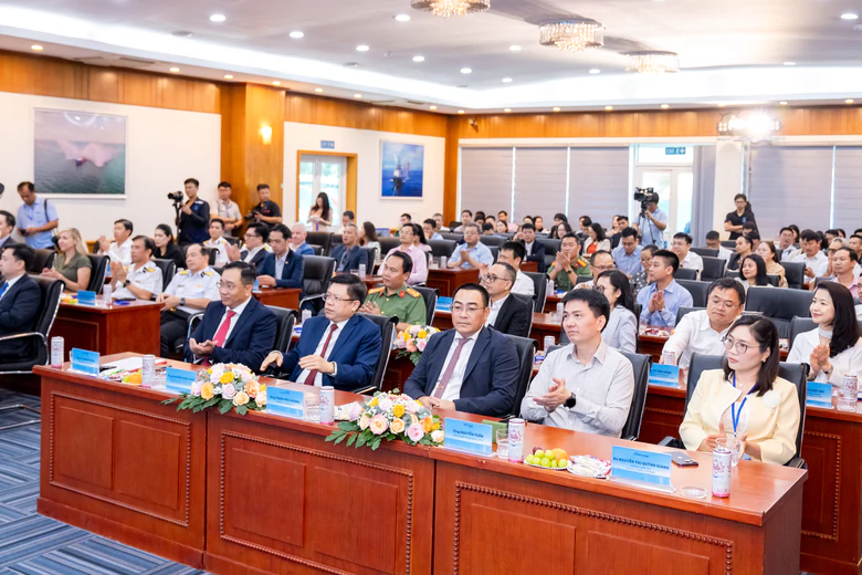 Pacifico Energy khảo sát hai dự án điện gió ngoài khơi 1.800 MW- Ảnh 3.