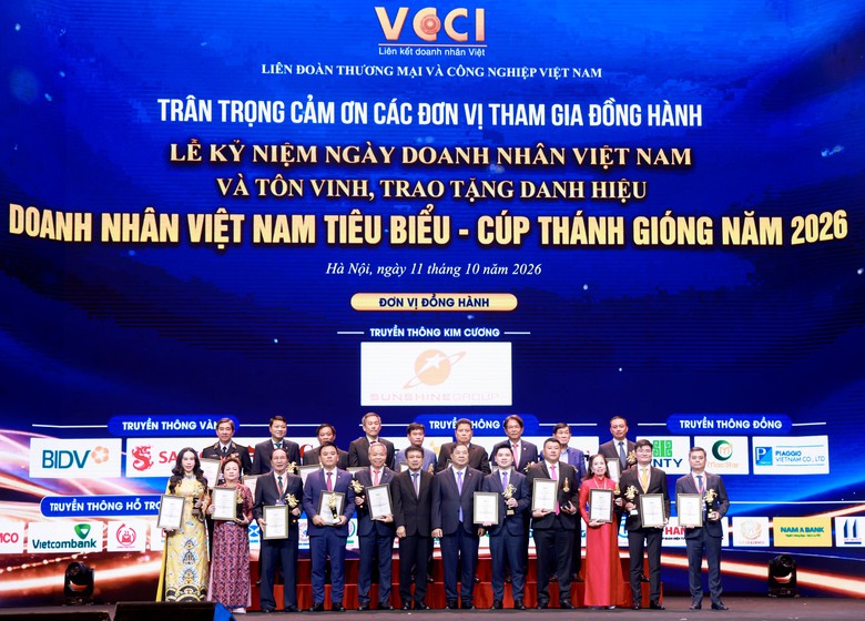 Chủ tịch HĐQT BIDV được vinh danh Top 10 Doanh nhân Việt Nam tiêu biểu năm 2026 - Ảnh 1.