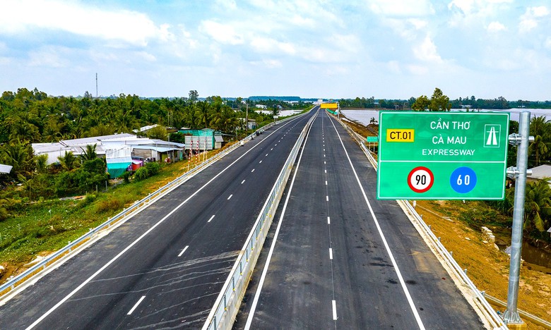 Dự thảo quy chuẩn báo hiệu đường bộ: Làm rõ cách đặt biển, xác định đường ưu tiên- Ảnh 2.