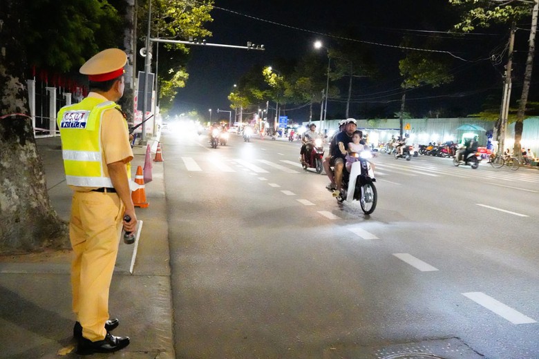 Đồng Nai kéo giảm tai nạn giao thông sau một tháng phối hợp với Cục CSGT- Ảnh 10.