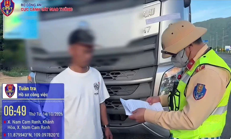 Vi phạm nhiều lỗi trên cao tốc, lái xe và chủ phương tiện bị phạt 85,5 triệu đồng- Ảnh 1.
