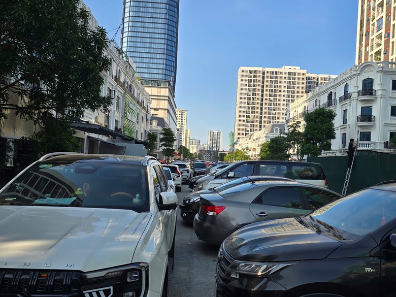 Nghệ An rà soát quy hoạch, tìm quỹ đất làm bãi đỗ xe đô thị- Ảnh 5.