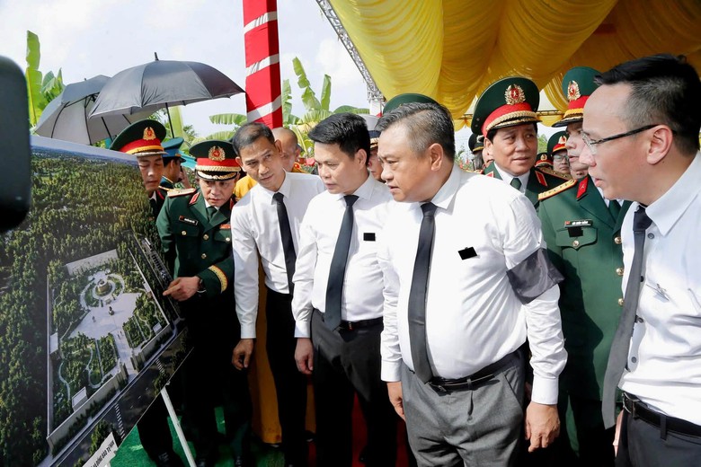 Hải Phòng truy điệu, an táng 56 hài cốt liệt sĩ và đồng bào tử nạn tại khu vực Mả Chìa - Ảnh 6.