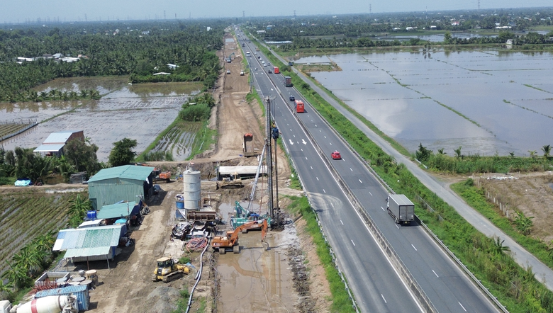 Hoàn thiện cơ chế quản lý giá vật liệu xây dựng, gỡ khó cho nhà thầu - Ảnh 2.
