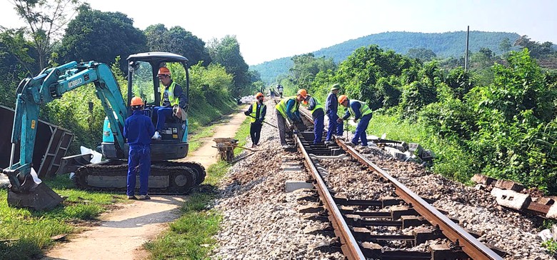 Hà Tĩnh: Gỡ nút thắt mặt bằng, thúc tiến độ dự án đường sắt hơn 1.480 tỷ đồng- Ảnh 4.