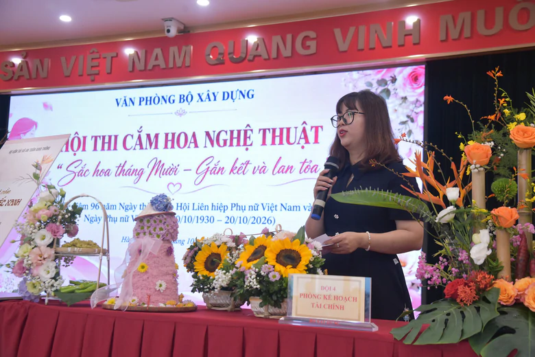 9 đội thi tranh tài hội thi cắm hoa nghệ thuật Văn phòng Bộ Xây dựng - Ảnh 20.