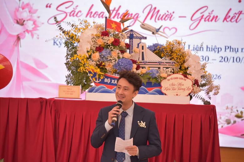 9 đội thi tranh tài hội thi cắm hoa nghệ thuật Văn phòng Bộ Xây dựng - Ảnh 15.