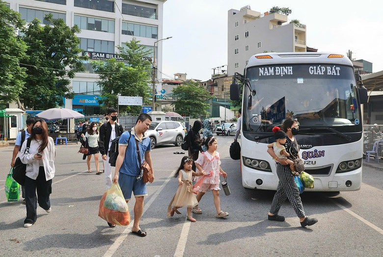 Vì sao ba bến xe lớn của Hà Nội chưa khai thác hết công suất?- Ảnh 2.