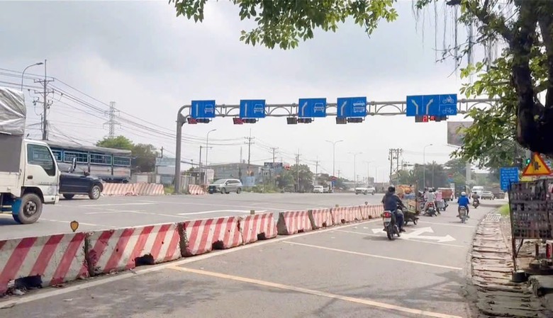 Đèn tín hiệu nút giao Sơn Tiên trên QL51 được điều chỉnh, lưu thông thuận lợi ổn định hơn - Ảnh 2.