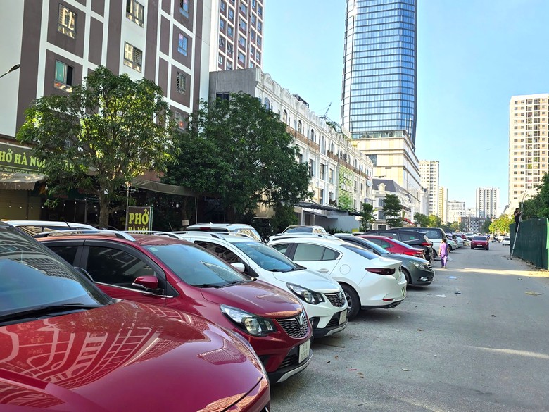 Nghệ An rà soát quy hoạch, tìm quỹ đất làm bãi đỗ xe đô thị- Ảnh 1.