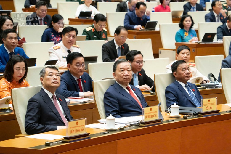 Thủ tướng: Tăng trưởng hai con số gắn với ổn định kinh tế vĩ mô, kiểm soát lạm phát- Ảnh 2.