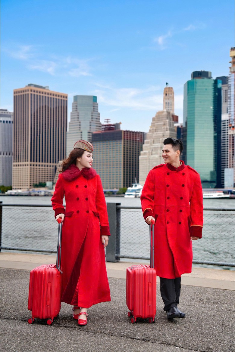 Tiếp viên hàng không Vietjet rạng rỡ mang sắc đỏ Việt Nam đến với New York- Ảnh 12.
