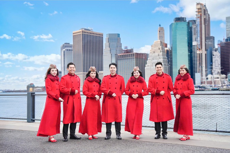 Tiếp viên hàng không Vietjet rạng rỡ mang sắc đỏ Việt Nam đến với New York- Ảnh 13.