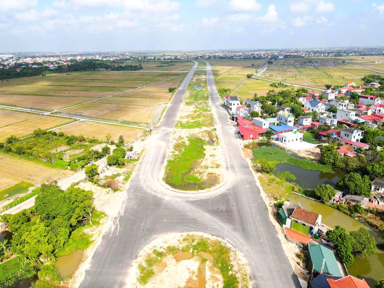 Cận cảnh đường hơn 3.400 tỷ đồng ở Hưng Yên tăng tốc, phấn đấu về đích cuối năm 2026- Ảnh 13.
