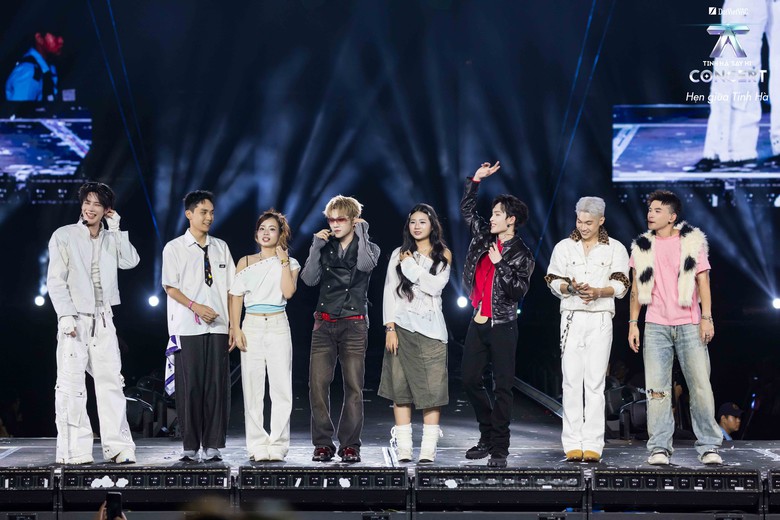 Tinh Hà “Say Hi” concert đêm 2: Sôi động sân khấu, giàu cảm xúc tình thân- Ảnh 5.