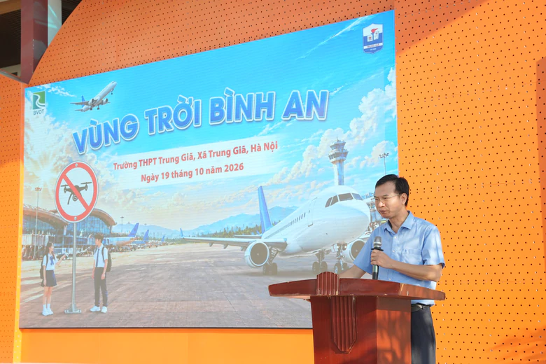 Lan toả "Vùng trời bình an" đến 2.000 học sinh sống trong khu vực hạn chế bay - Ảnh 2.