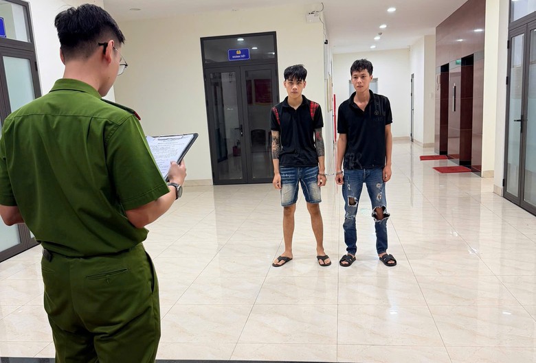 Đà Nẵng: Bắt 2 đối tượng dàn cảnh mua rồi cướp xe- Ảnh 1.