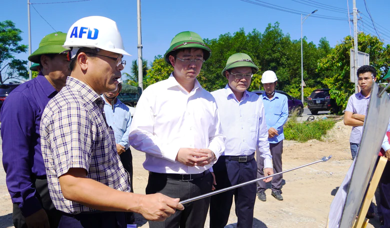 Thủ tướng phê chuẩn ông Bùi Hoàng Phương làm Chủ tịch UBND tỉnh Quảng Trị- Ảnh 2.