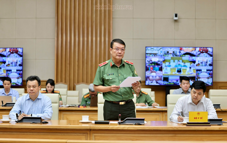 Phó Thủ tướng Thường trực: Bảo đảm tuyệt đối an ninh, an toàn, thuận lợi cho hàng không- Ảnh 6.