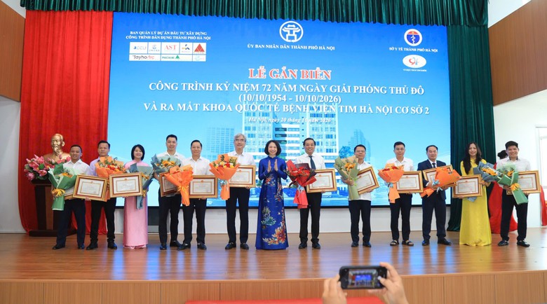 Hà Nội: Gắn biển công trình Bệnh viện Tim cơ sở 2, ra mắt Khoa Quốc tế- Ảnh 3.