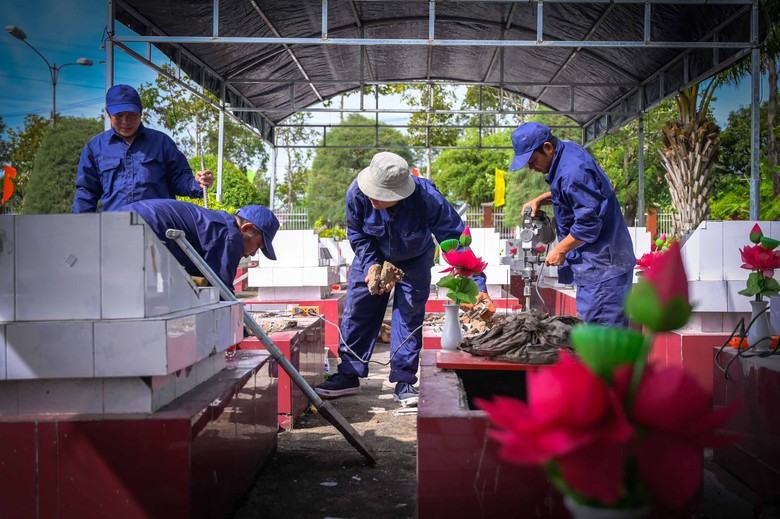 An Giang: Quy tập 331 hài cốt liệt sĩ, thu mẫu sinh phẩm ở 15.210 phần mộ- Ảnh 3.