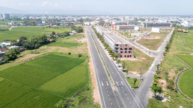 Gia Lai đẩy nhanh tiến độ dự án ngoài ngân sách, phục vụ mục tiêu tăng trưởng hai con số- Ảnh 2.