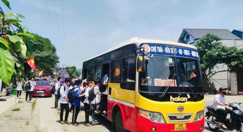 Xe buýt điện mở hướng giao thông xanh ở Thái Nguyên- Ảnh 9.