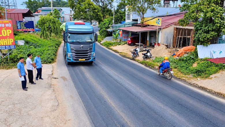 Khẩn trương sửa chữa tỉnh lộ 168, quốc lộ 2D qua Lào Cai- Ảnh 1.