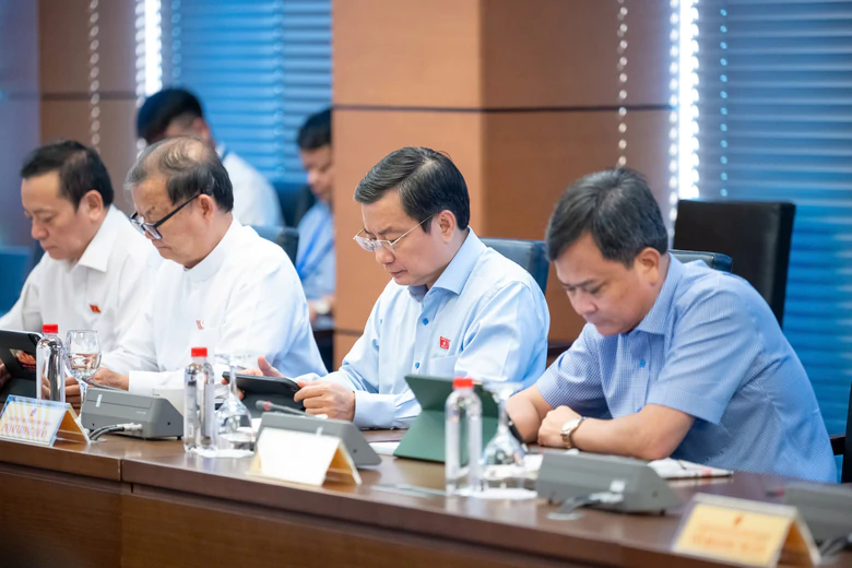 Chủ tịch Quốc hội: Ngoại lệ không thể trở thành thông lệ trong xây dựng pháp luật- Ảnh 2.