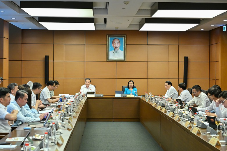 Chủ tịch Quốc hội: Ngoại lệ không thể trở thành thông lệ trong xây dựng pháp luật- Ảnh 3.