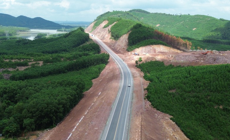 Tháo gỡ khó khăn, lập lại đường găng tiến độ để đưa dự án về đích- Ảnh 3.