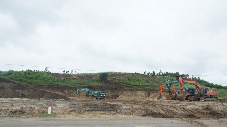 Gia Lai yêu cầu chấn chỉnh hàng loạt nhà thầu thi công Cao tốc Quy Nhơn - Pleiku- Ảnh 2.