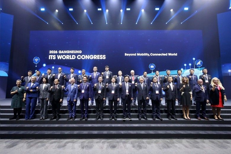 Thứ trưởng Xây dựng Lê Hồng Vinh tham dự Hội ITS thế giới năm 2026 - Ảnh 1.