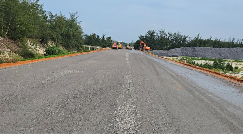 Quảng Trị: Đẩy nhanh thi công, hoàn thành dự án đường ven biển 2.487 tỷ đồng cuối năm 2026- Ảnh 13.