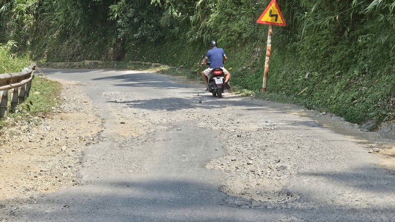 Sơn La: Tỉnh lộ 101 xuống cấp, người dân mong sớm được sửa chữa- Ảnh 2.