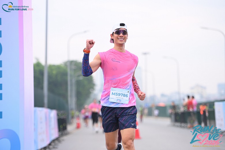 Hơn 2.000 vận động viên tranh tài tại giải chạy “Run For Love” của Vietnam Airlines - Ảnh 6.