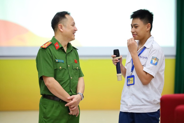 Trường học Hà Nội tăng cường giáo dục pháp luật cho học sinh- Ảnh 3.