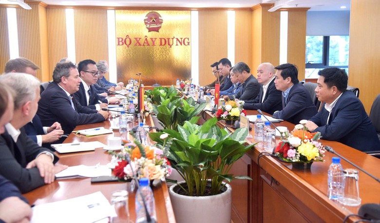 Bộ Xây dựng thúc đẩy hợp tác phát triển hạ tầng với Liên bang Đức - Ảnh 2.
