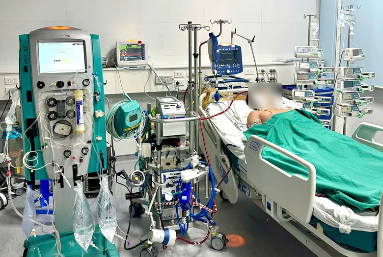 Nam thanh niên nguy kịch sau 5 ngày sốt xuất huyết- Ảnh 1.