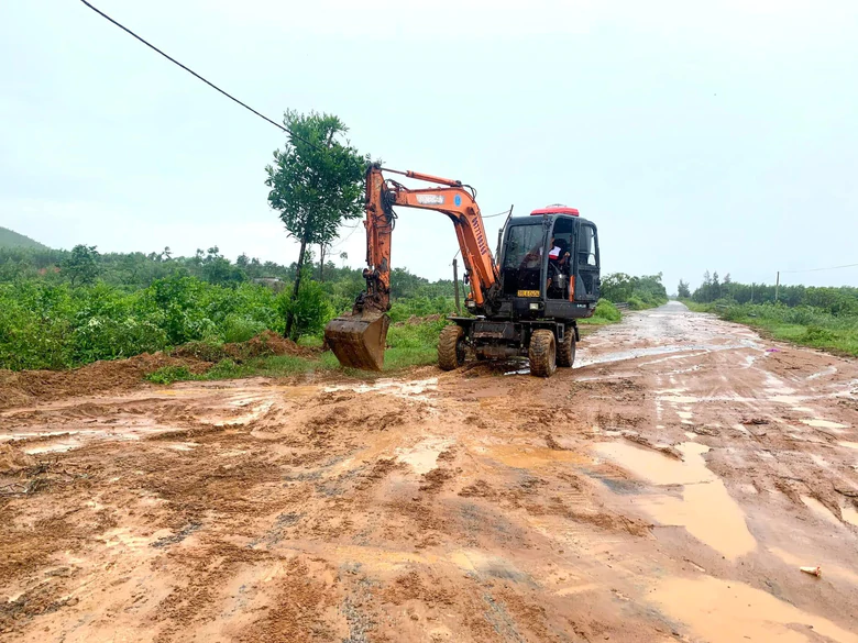 Hà Tĩnh: Đẩy mạnh quy tập, di dời mồ mả, tạo quỹ đất phát triển hạ tầng, giao thông đô thị- Ảnh 1.