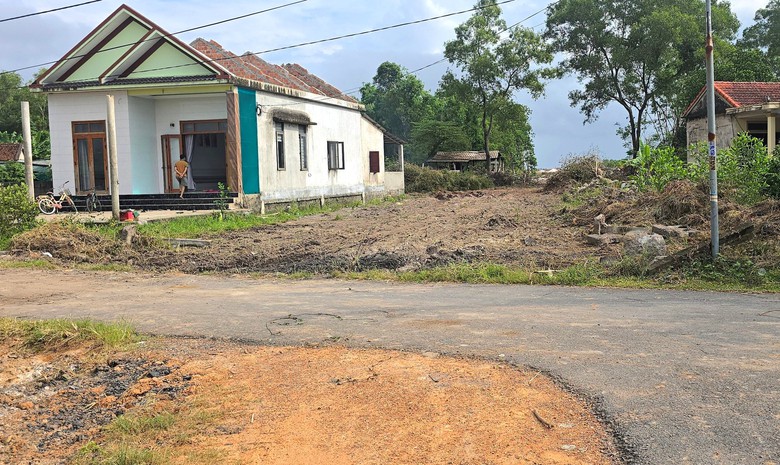 Đẩy nhanh thi công dự án tuyến đường kết nối Cảng hàng không Quảng Trị với QL1- Ảnh 7.