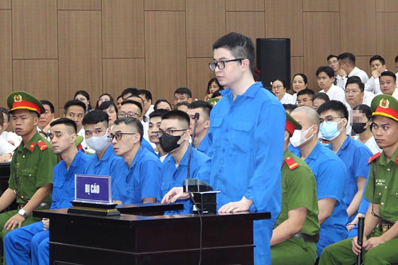Vụ chiếm đoạt 1.568 tỷ đồng: Vì sao luật sư kiến nghị đưa Mr Pips đi giám định tâm thần?- Ảnh 1.