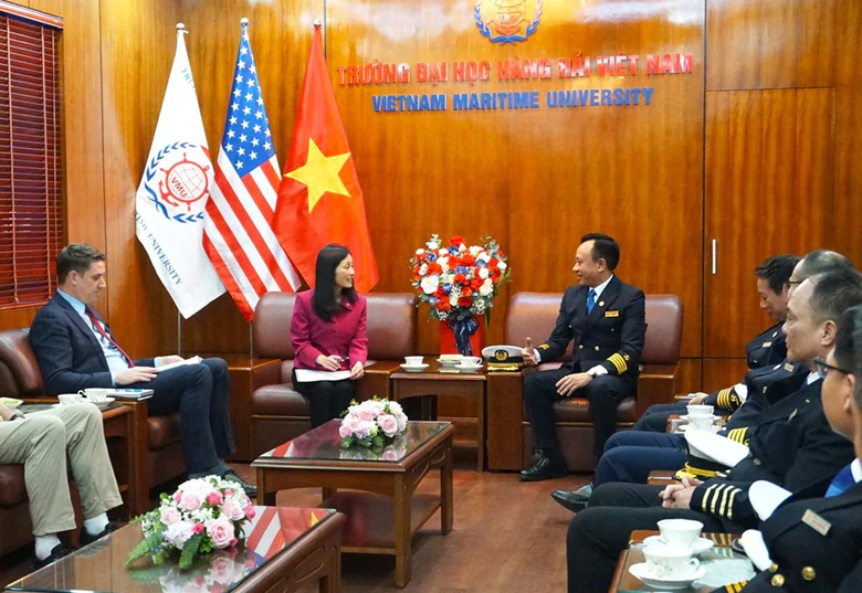 Trường Đại học Hàng hải Việt Nam tăng cường hợp tác đào tạo nhân lực hàng hải với Hoa Kỳ - Ảnh 1.