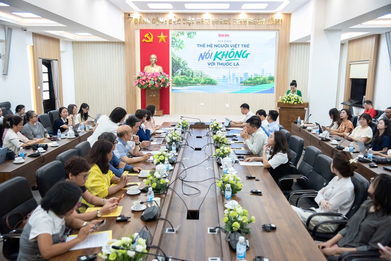 Tăng diện tích cảnh báo sức khỏe trên bao thuốc lá lên 85% - Ảnh 1.