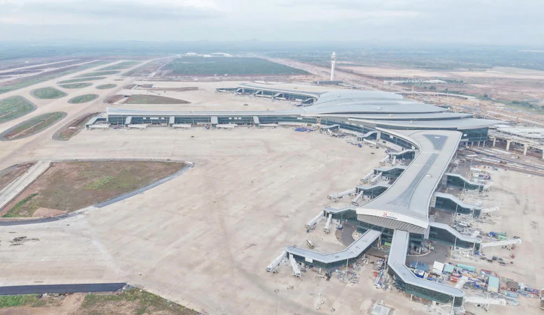Sân bay Long Thành khai thác chuyến bay nội địa và quốc tế ngay từ giai đoạn đầu- Ảnh 1.
