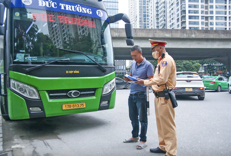 Liên thông dữ liệu, ngăn xe kinh doanh vận tải chạy chui - Ảnh 1.