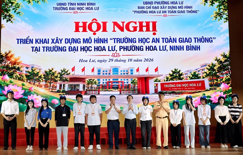 Ninh Bình xây dựng mô hình “Trường học an toàn giao thông” tại Đại học Hoa Lư- Ảnh 1.
